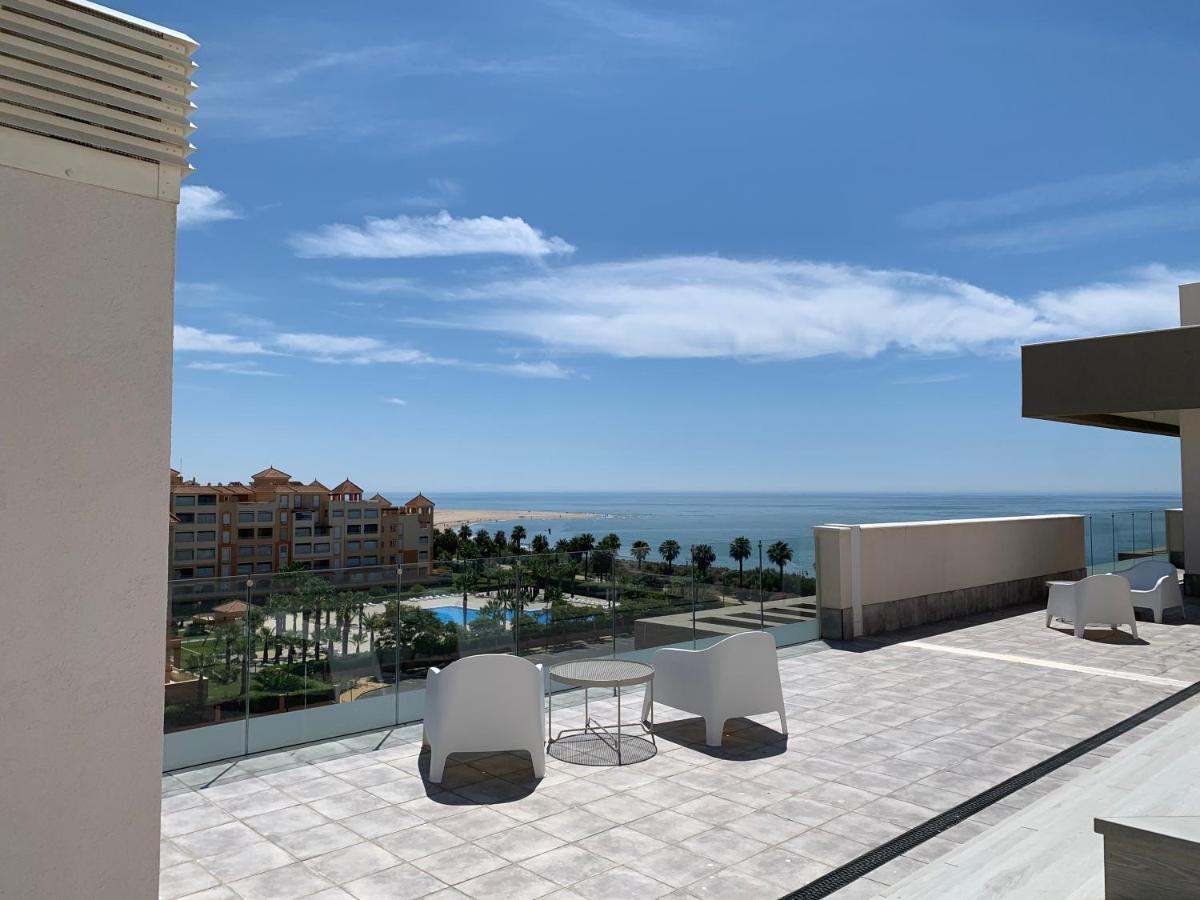 Apartmán Penthouse With Wide Terrace Next To The Ocean Huelva Exteriér fotografie